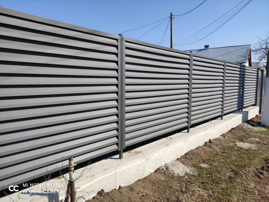 Gard tip jaluzea metalica tip Z, lamele, sipca  grosimi 0.5 si 0.6