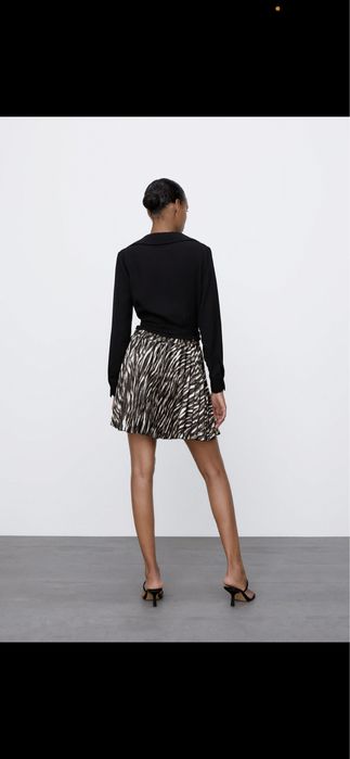 Fusta scurta Zara animal print XS noua cu eticheta