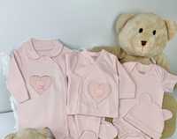 Комплект за новородено от 7 части в нежно розово, цена 20 лв.