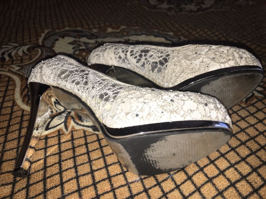 Pantofi de mireasă