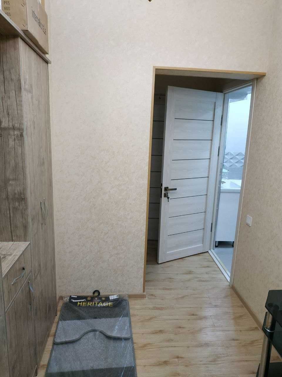 м.Ойбек массив Айбек школа 60 2-комн 6/9 60 м² мебель чистая