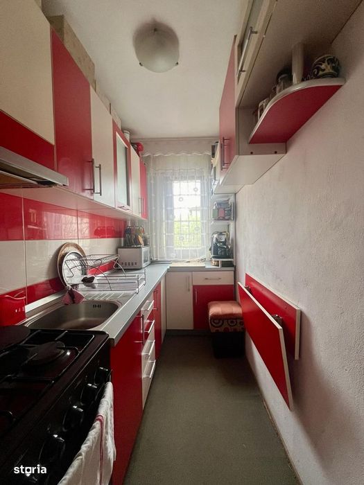 Apartament 3 camere 55mp zona scolii generale nr 1  55.000eur neg