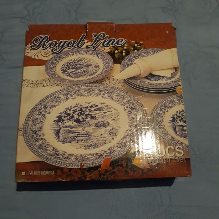 продавам порцеланов комплект чиний