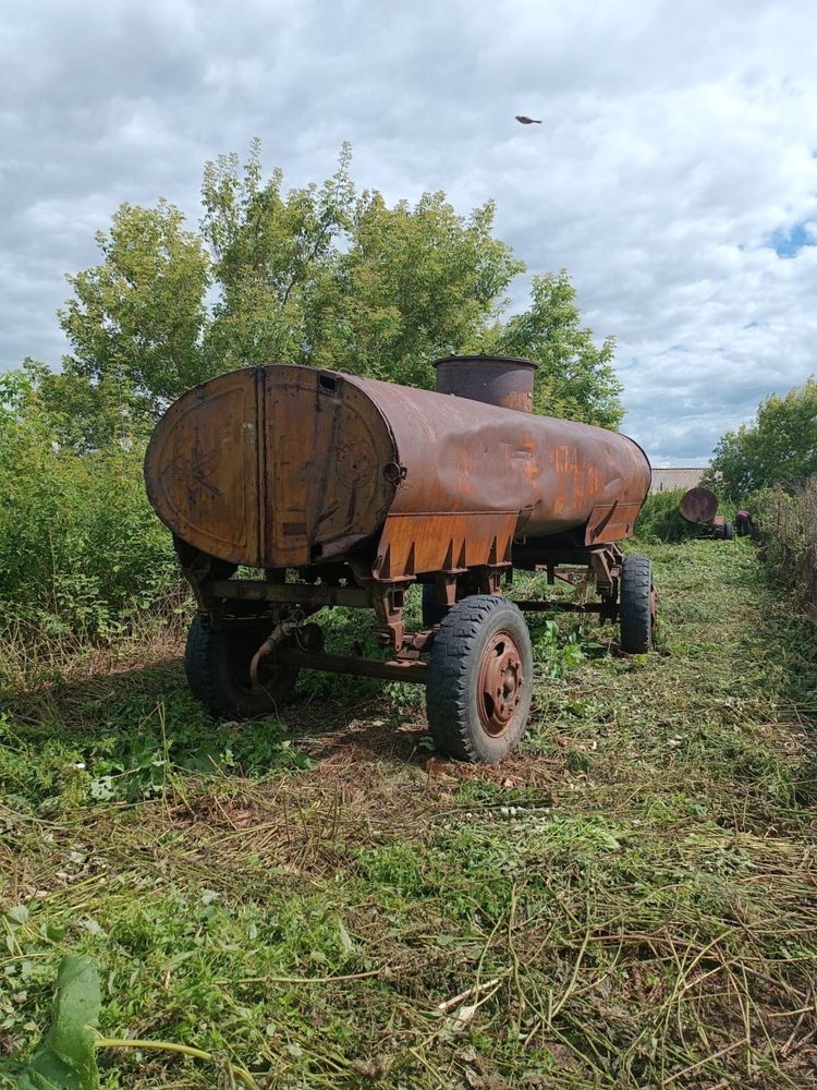 Цистерна 6 тонник