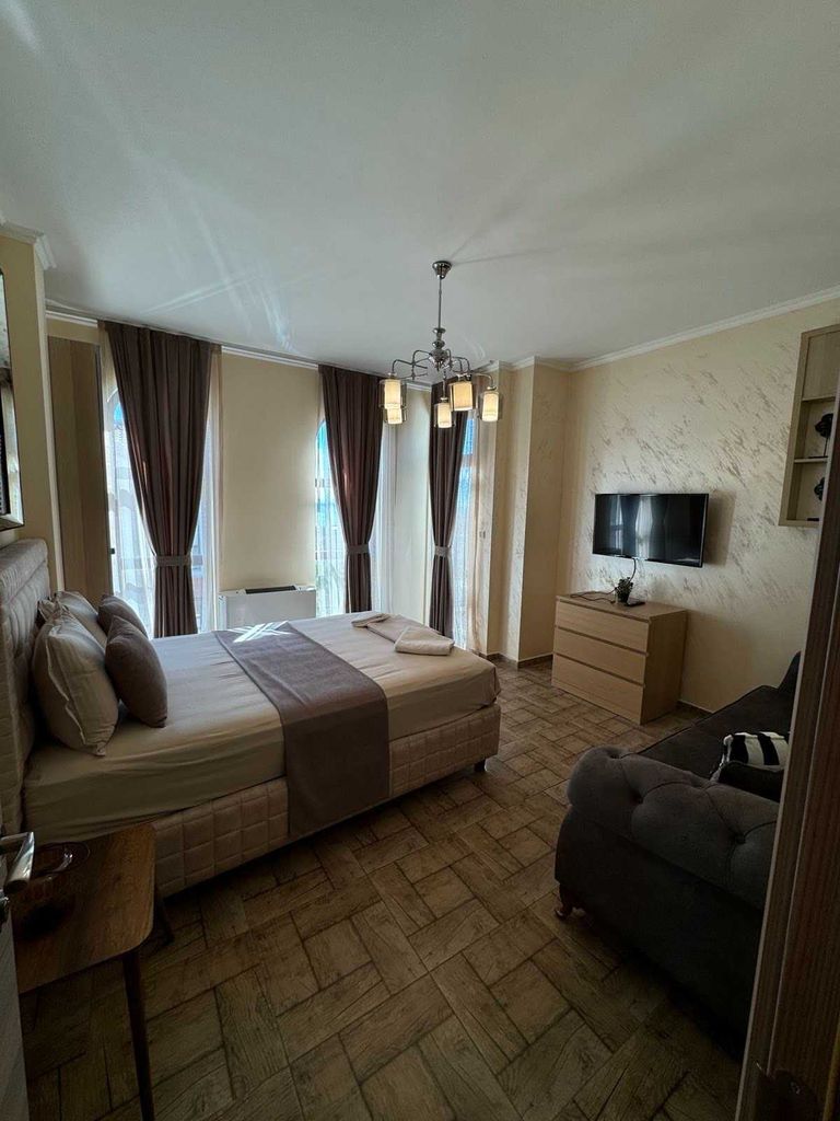 Дава се под наем Къща в Свети Влас - 160 кв.м за 1300 € - Снимка #8