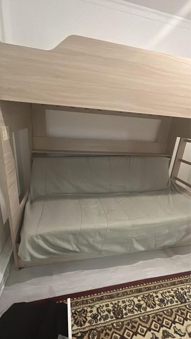 Двух этажная кровать