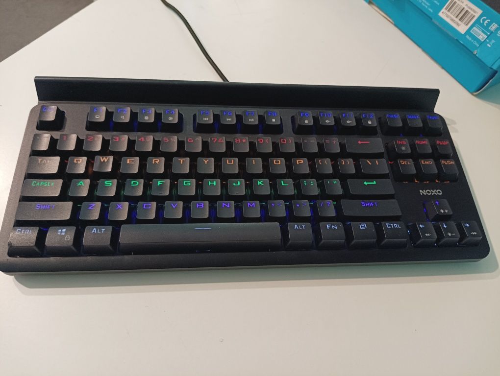 Геймърска клавиатура NOXO SPECTER