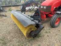 Matura stradala, perie pt buldoexcavator, tractor etc