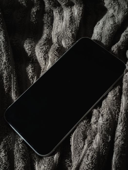 Продам Iphone 11