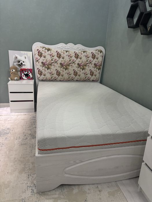 Продам кровать 120/200