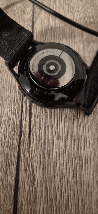 Смарт часовник Samsung