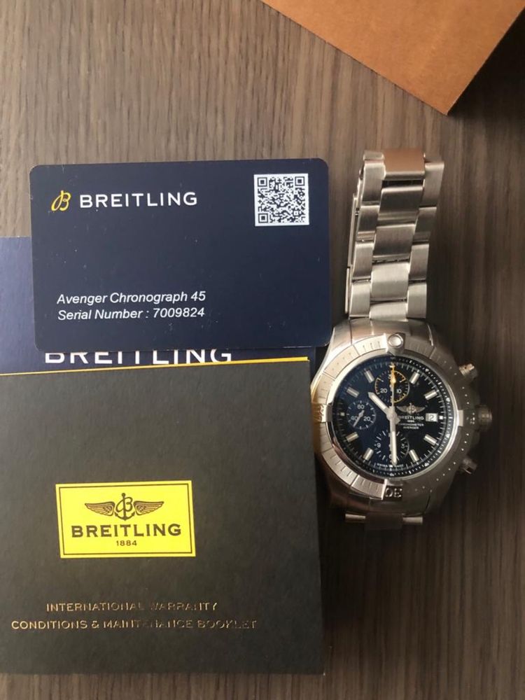 Ceas Breitling Avenger Chronograph 45