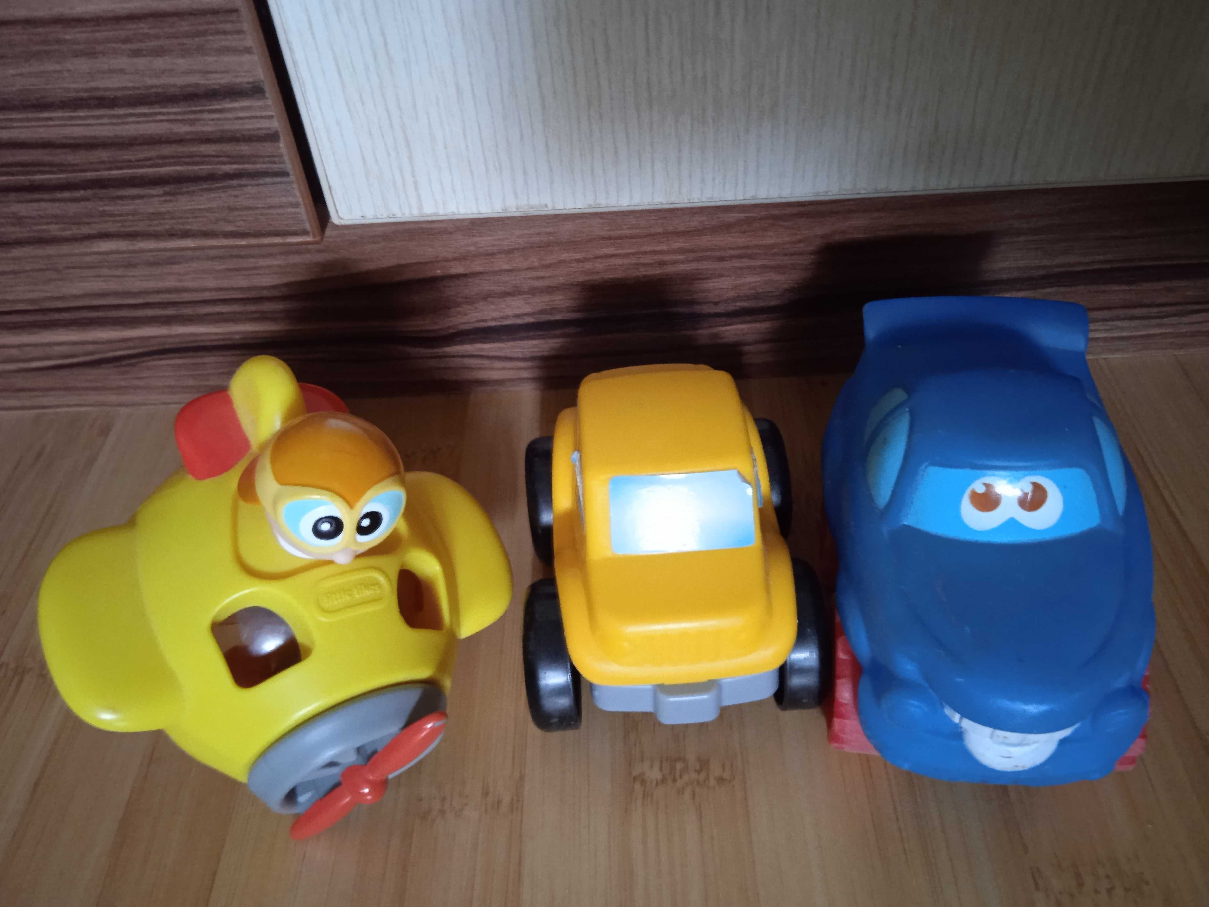 Различни детски играчки