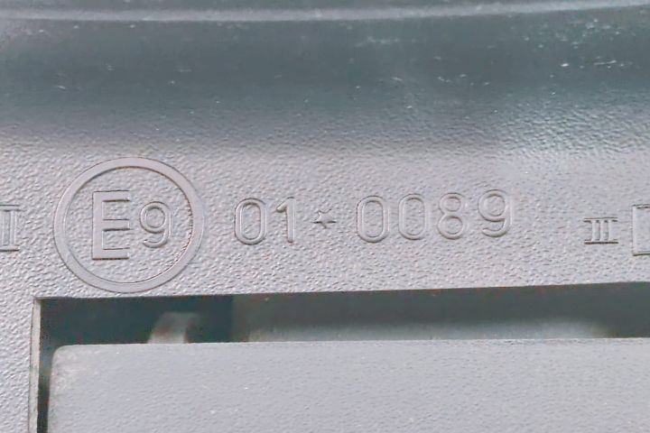 Oglinda dreapta E9010089 Mercedes-Benz Vito W638