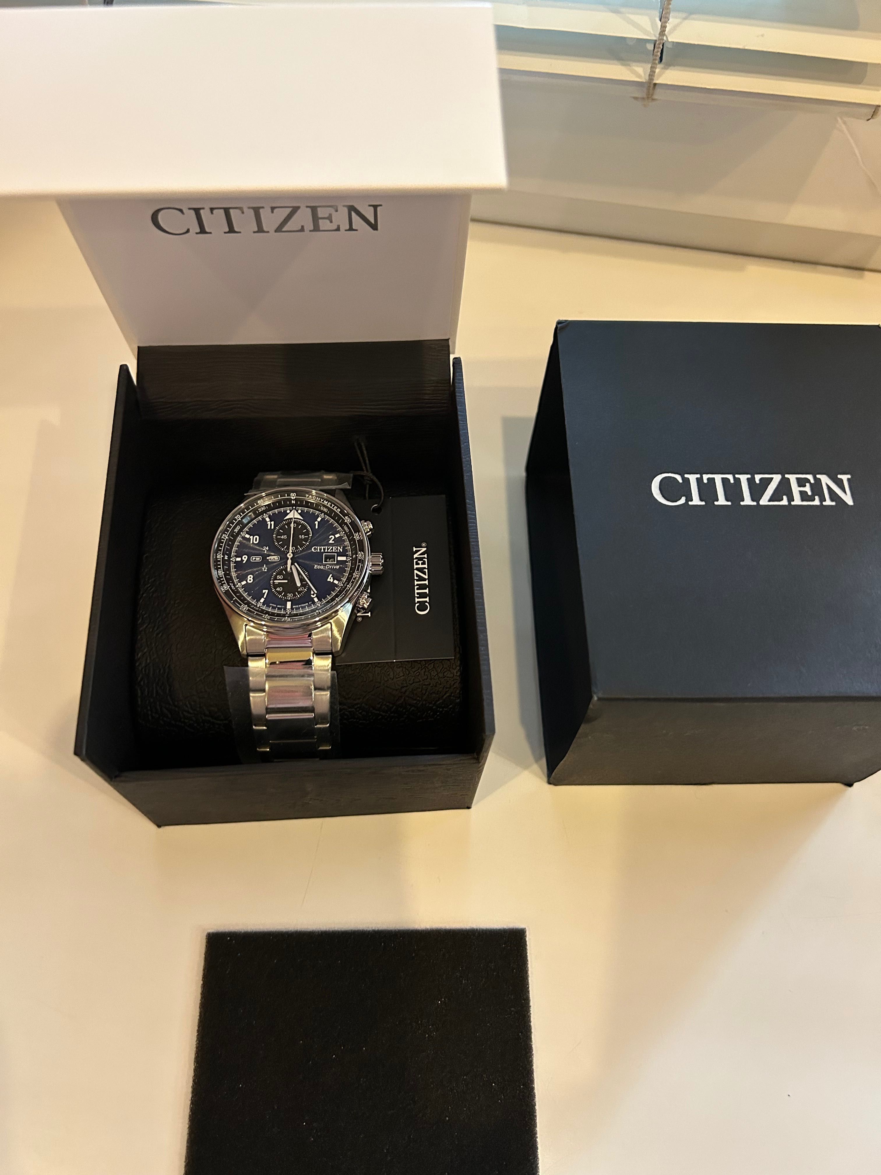 Мужские наручные японские часы Citizen ECO-DRIVE новые из Канады