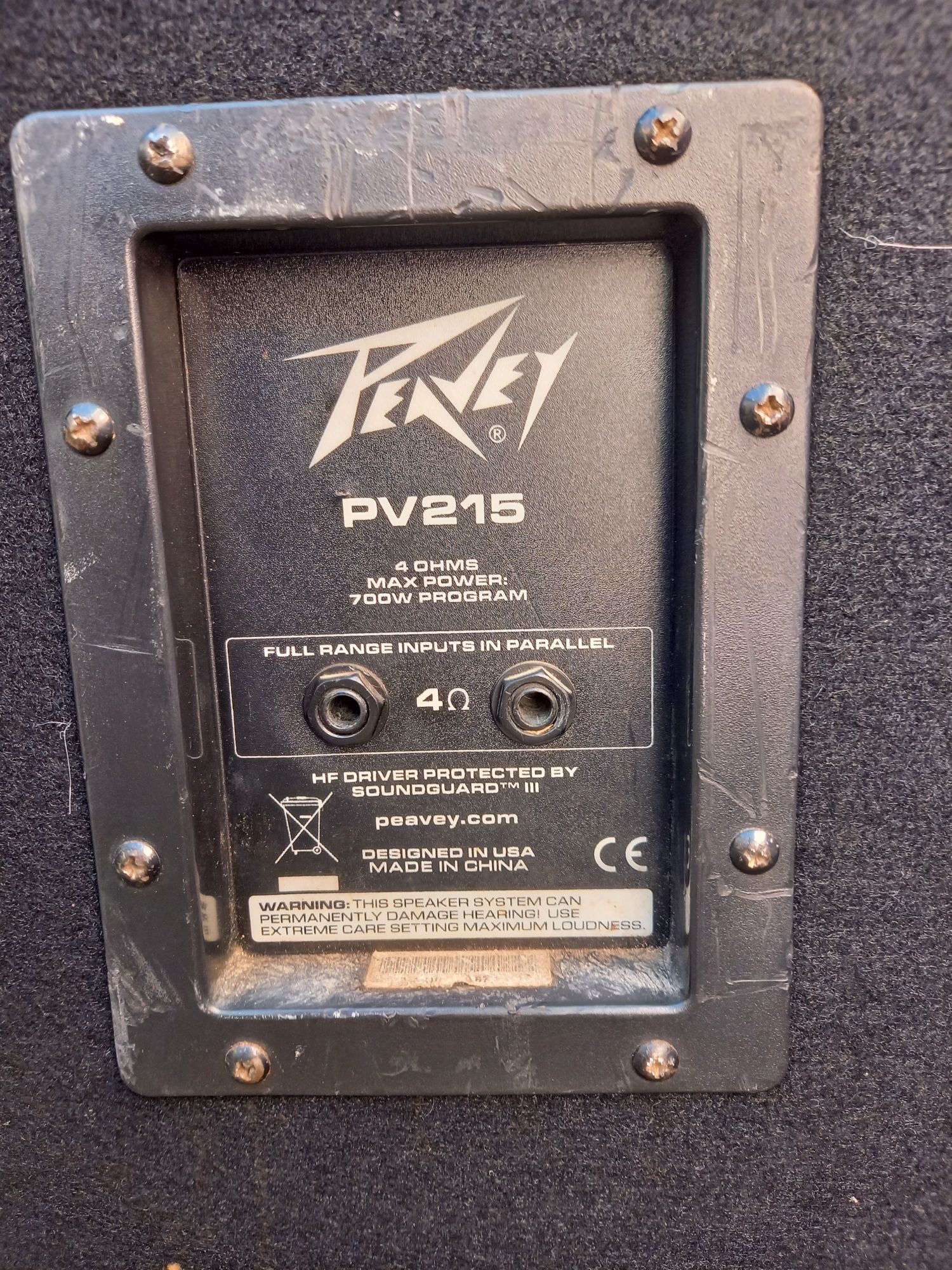 Peavey PV 215 тонколони