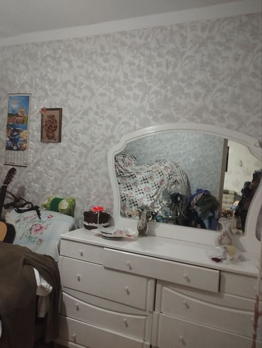 Город Зарафшан. Продаётся трёхкомнатная квартира..