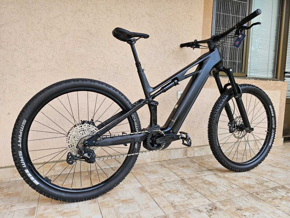 Cube Stereo Hybrid One44 Race 800