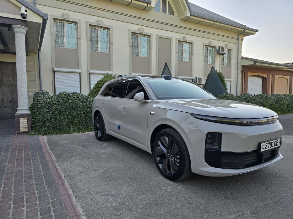 продаётся Lixiang Li6 в отличном состоянии