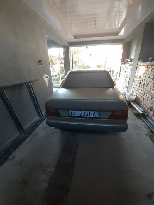 Mercedes w124 e260
