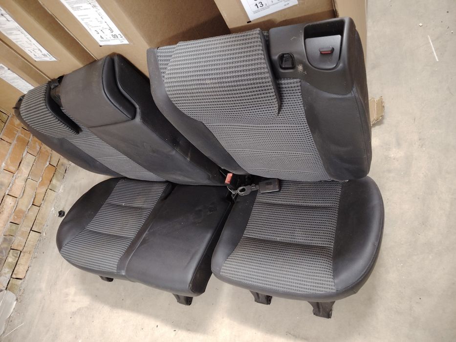 Седалки за Мерцедес Б класа