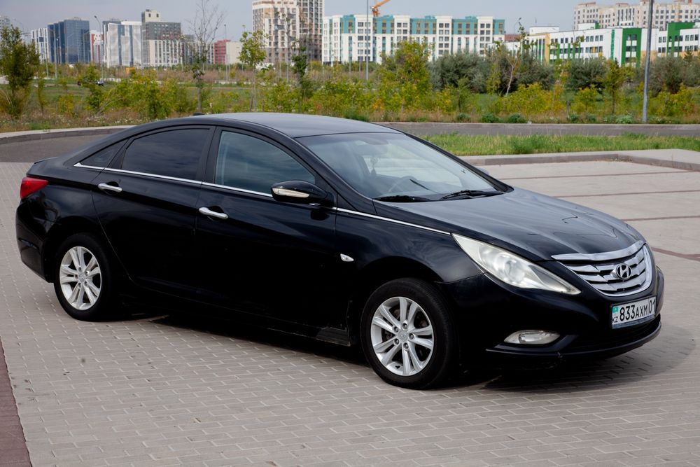 Hyundai Sonata YF 2011