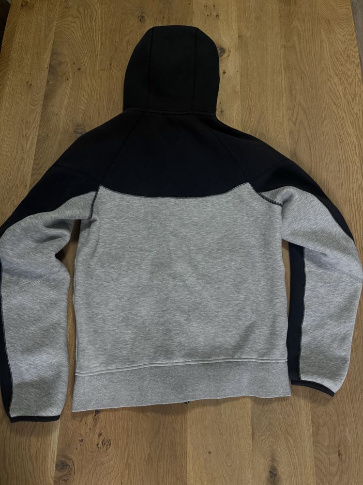 Nike tech fleece