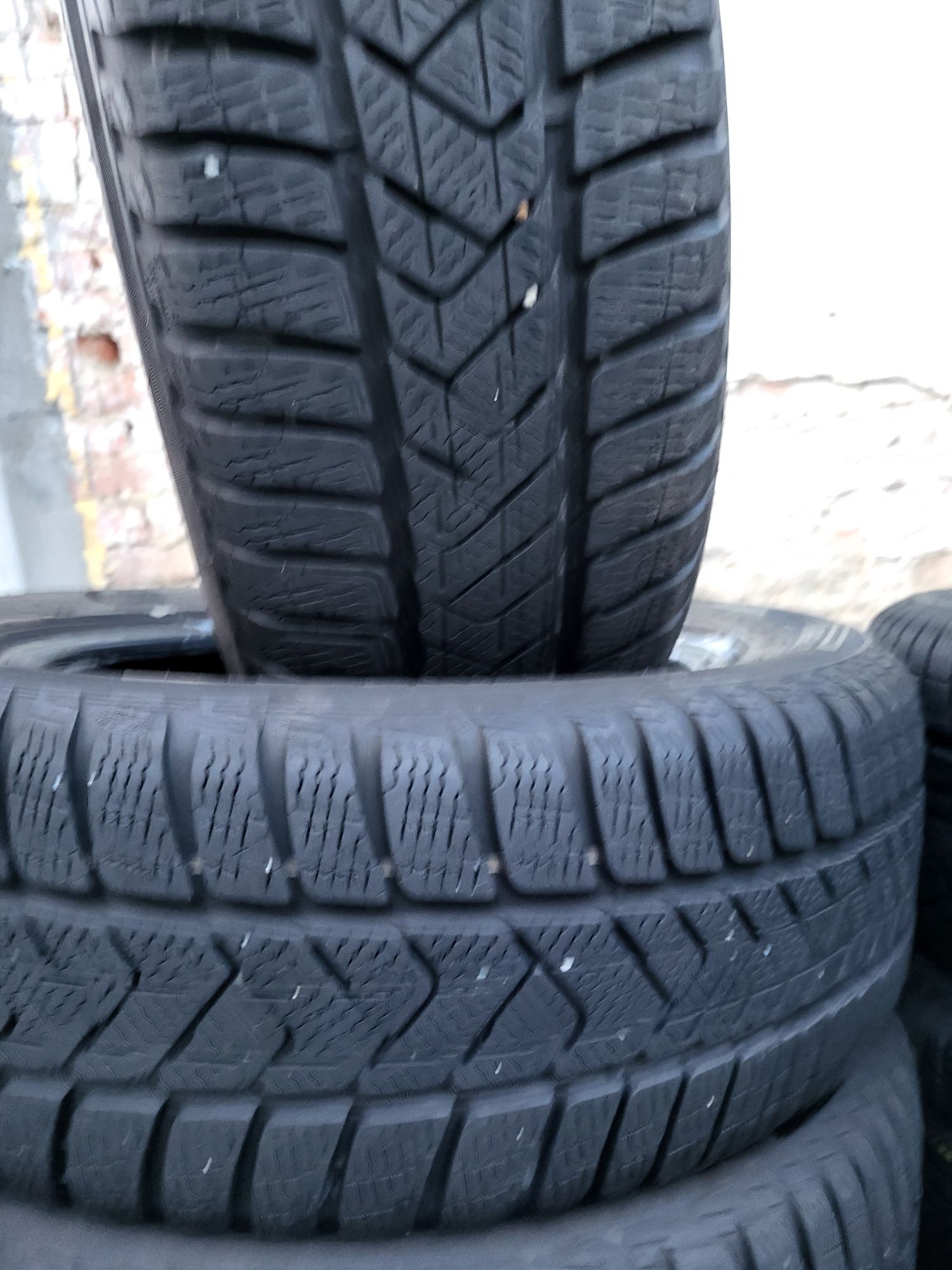 4 бр 205/60/16 pirelli зимни гуми