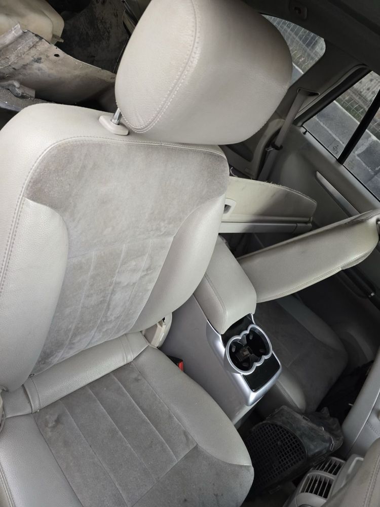 Салон алкантар за Мерцедес Р класа Mercedes R W 251