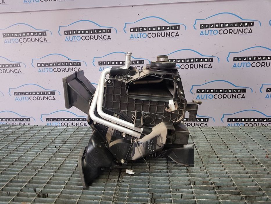 Aeroterma Nissan X - Trail T30 2001 - 2008 Volan Stanga (489) CARCASA AEROTERMA