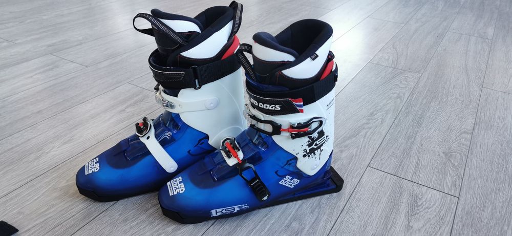 Snowskates Sled Dogs k9