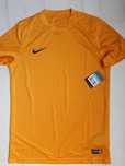 Tricou nike nou.