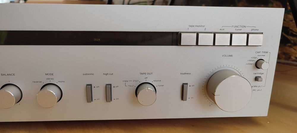 Стерео усилвател Harman Kardon PM 650