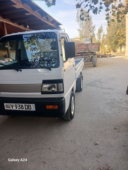 Labo sotiladi 2023 yil radnoy kraska urilmagan narxi 7500$