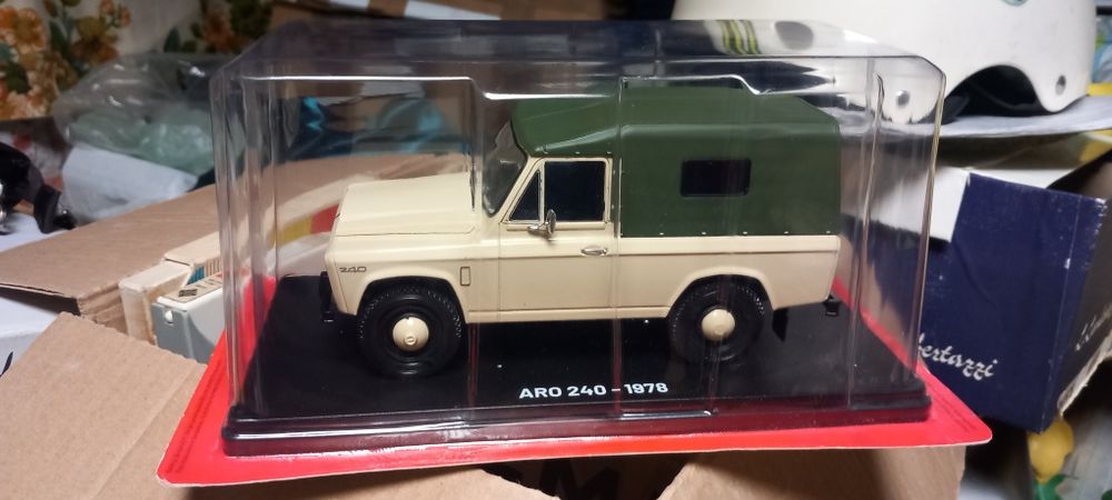 Macheta scuter negru