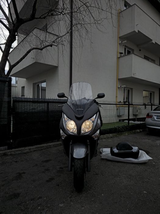 Maxi Scuter Honda SWT 400 ABS (Silverwing 400,  FJS 400 A)
