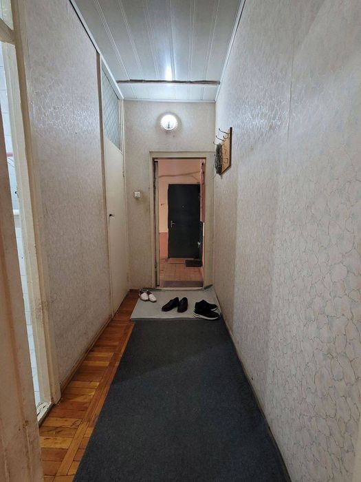 Срочно!!! Юнусабад 2кв Шахристанский 2/4/4. 54м² Зеркальный, Не торец