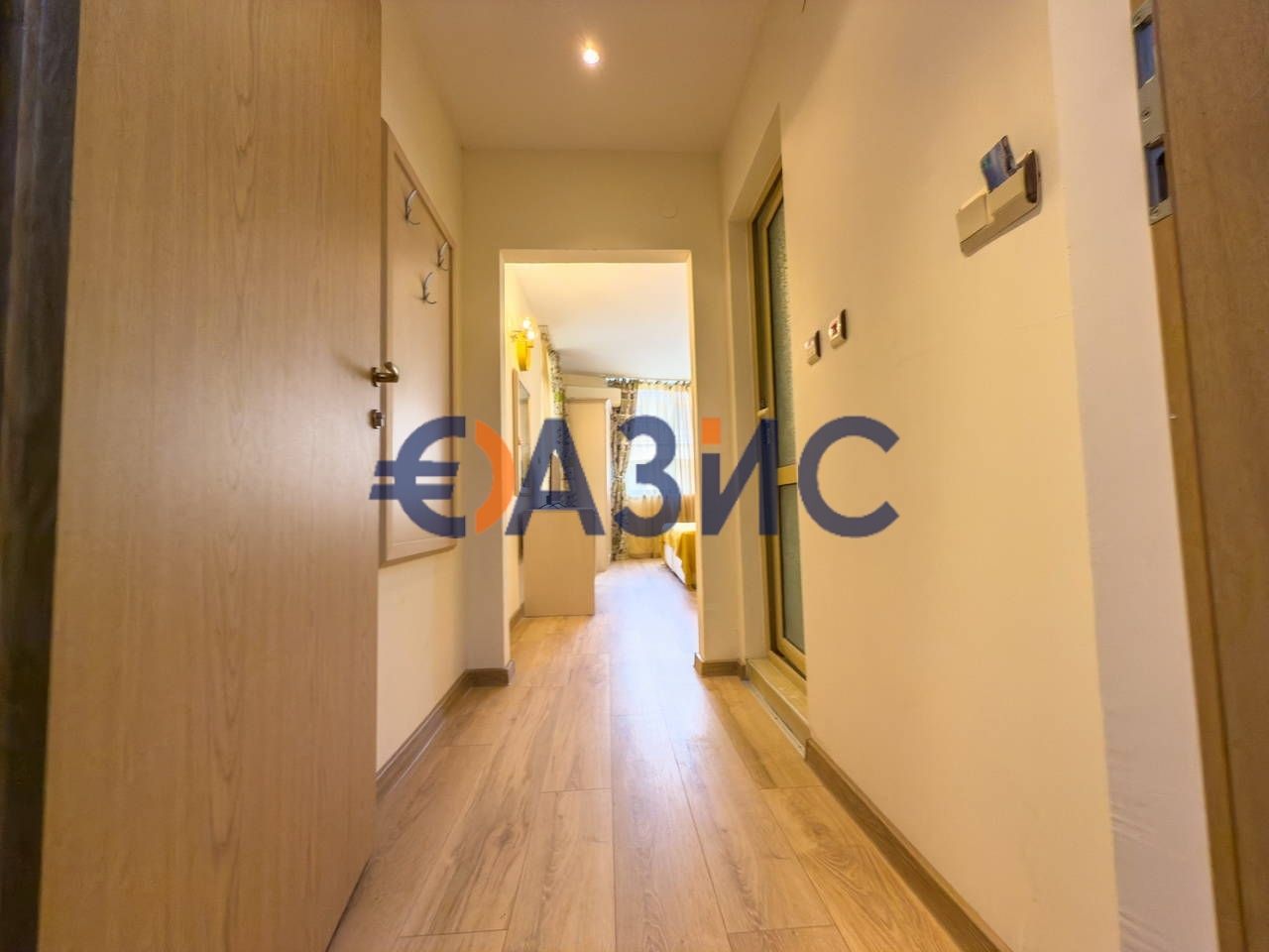 Продава се Едностаен апартамент в к.к. Слънчев бряг - 37 кв.м за 1311 €/кв.м - Снимка #1