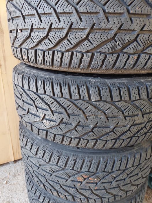 Комплект Гуми и Джанти