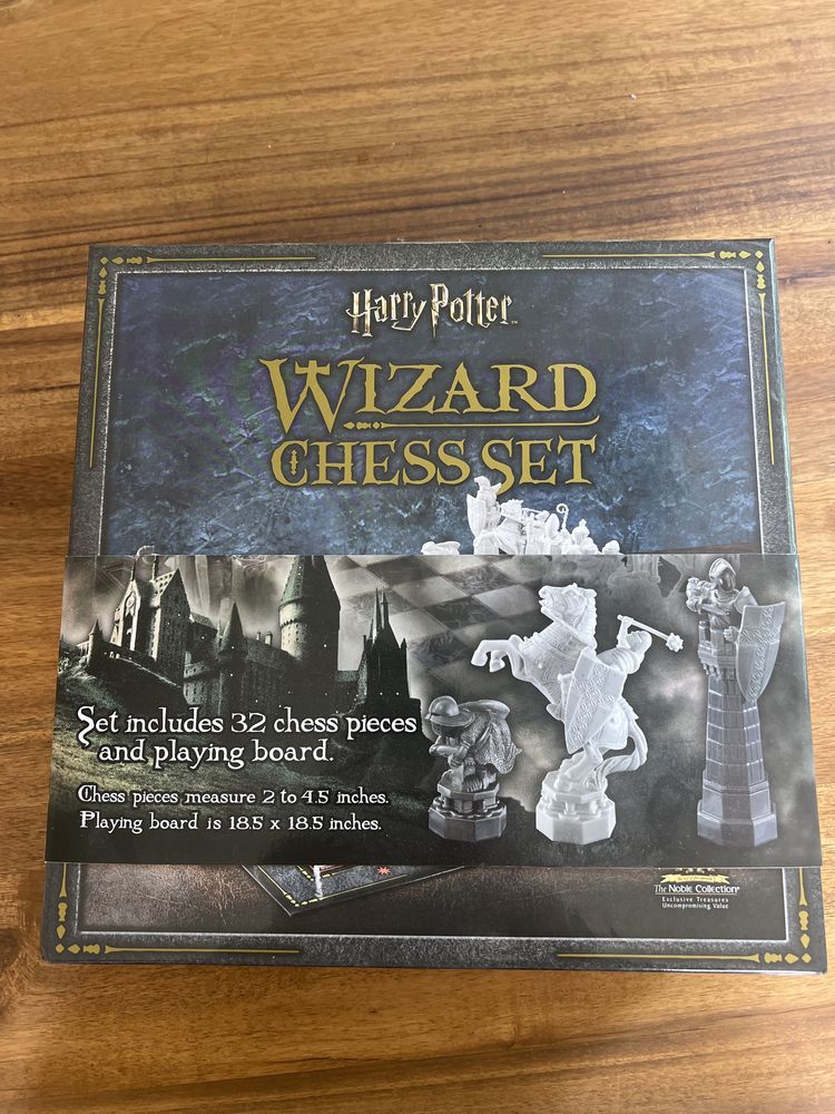 Harry Potter - Wizard Chess Set - The Noble Collection