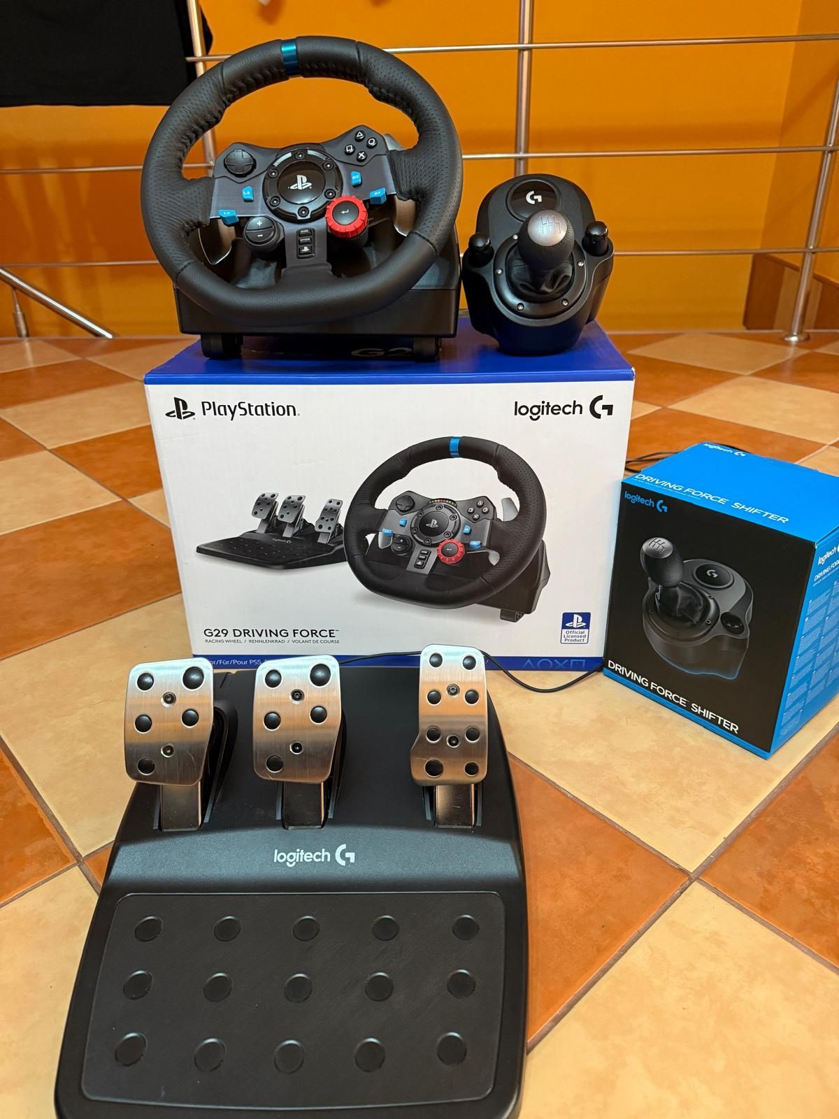 Volan logitech+schimbator