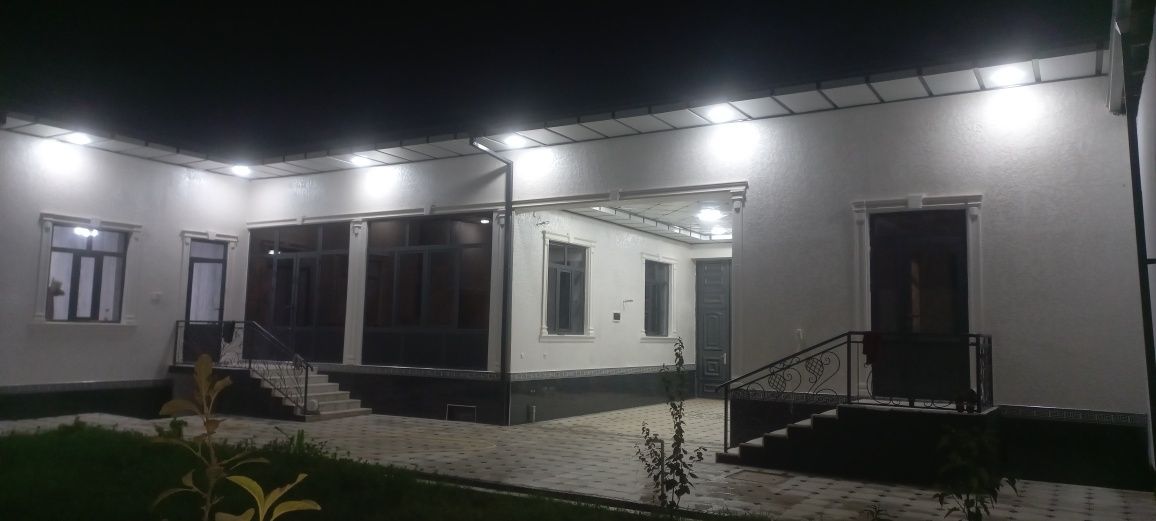 Уй сотилади 4 сотих Падключ 100% тамирдан чиккан  Янги курилган