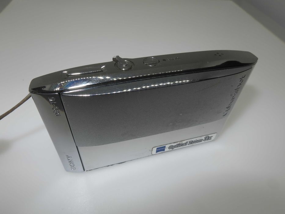 Sony Cyber Shot DSC T5 ултра тънък компактен фотоапарат работи отлично