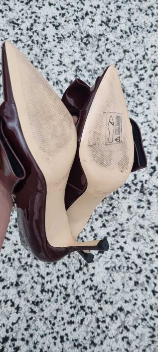 Vand pantofi Zara Noi