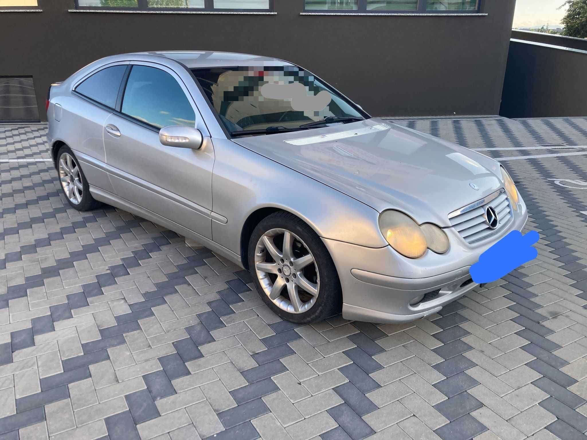 Dezmembrez Mercedes C220 coupe