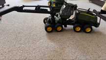 Tractor forestier John Deere de jucarie