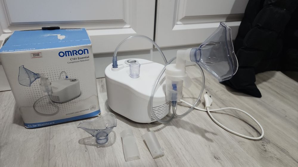 OMRON C101 Essential нибулайзер