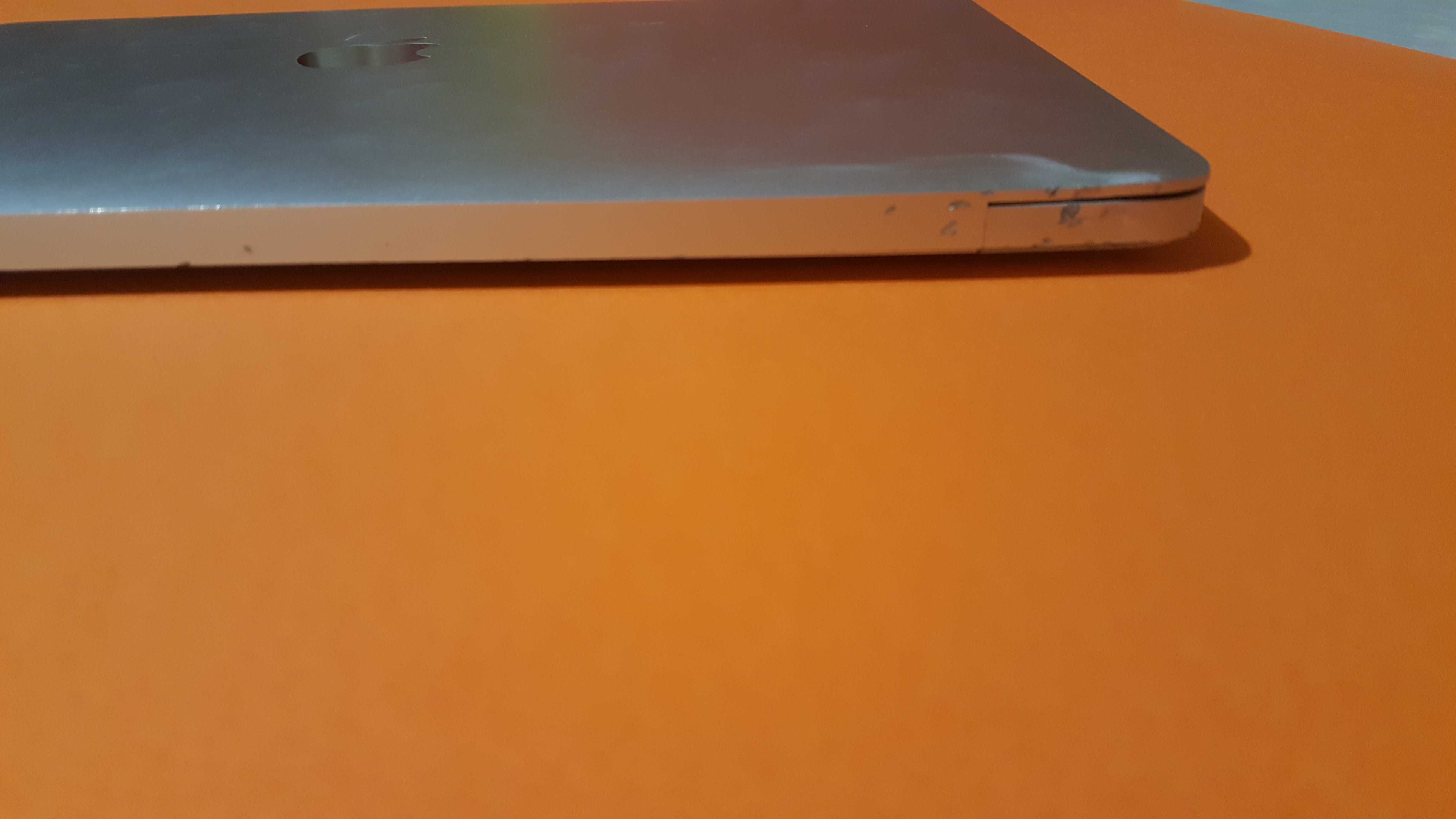 Macbook Air 2019 A1932 / 128 Gb