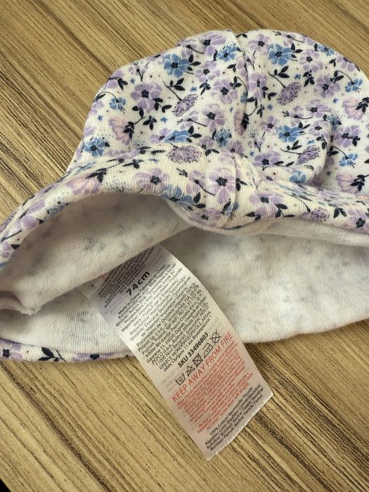 Caciuli si sapca fetita converse si altele