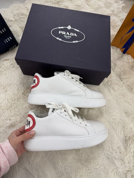 Колекция обувки 35.5 prada, valentino, louis vuitton